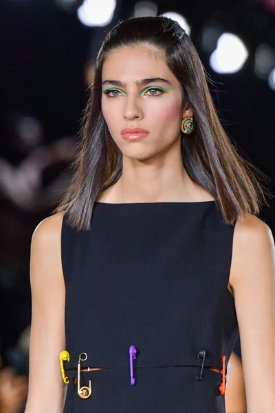 Look 1